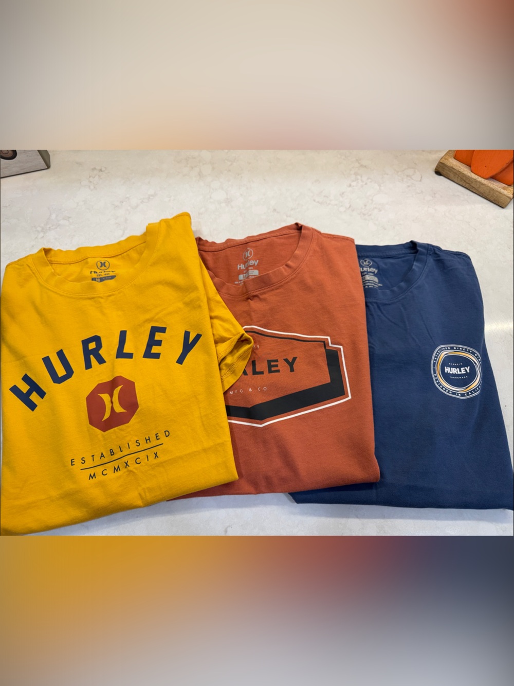 Men’s Hurley Short-Sleeve Shirt Bundle Medium